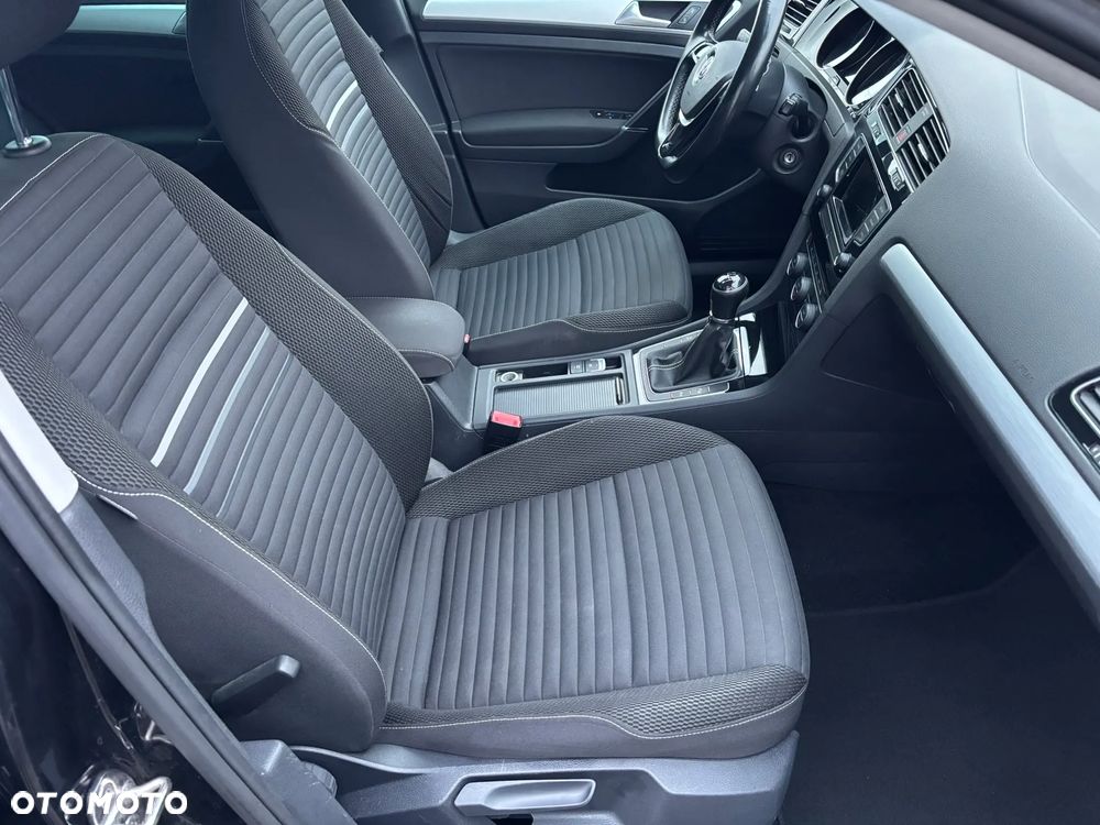 Volkswagen Golf 1.2 TSI BlueMotion Technology Cup - 18