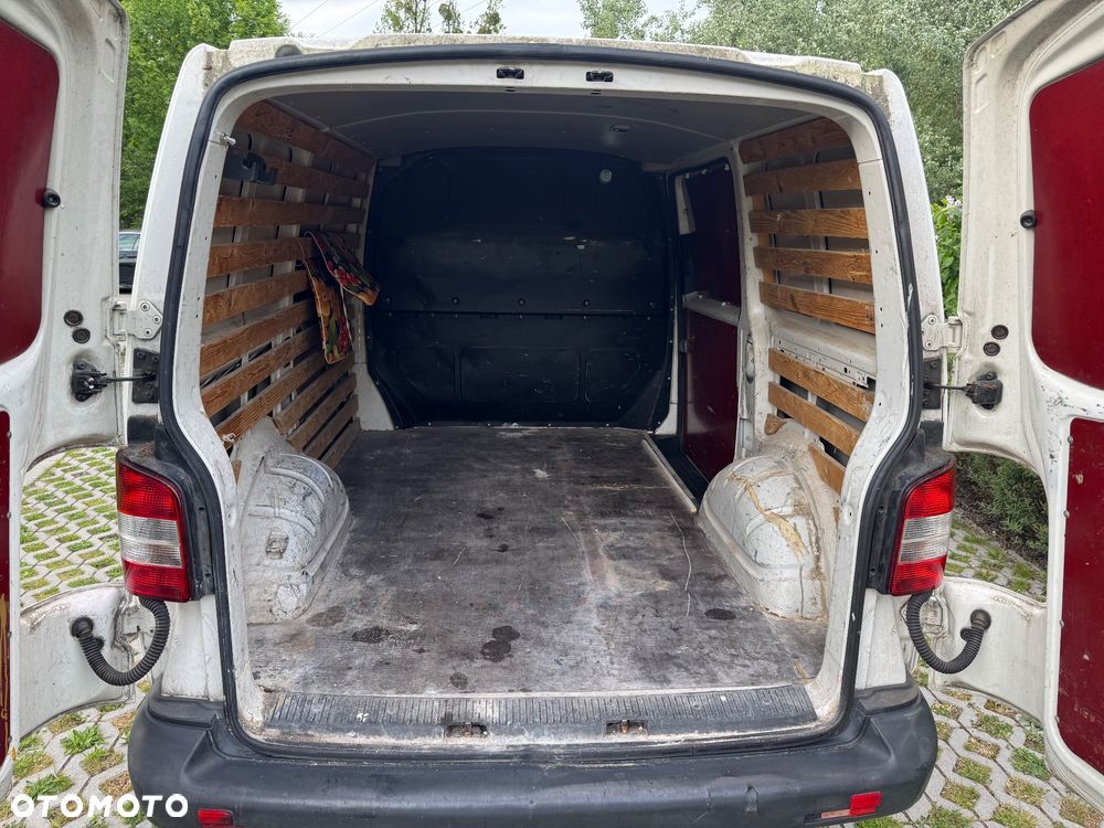Volkswagen Transporter - 22