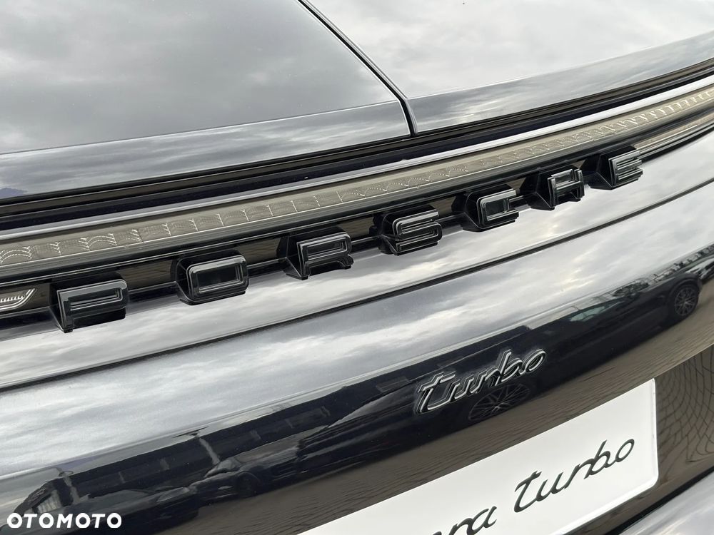 Porsche Panamera Turbo E-Hybrid PHEV - 13