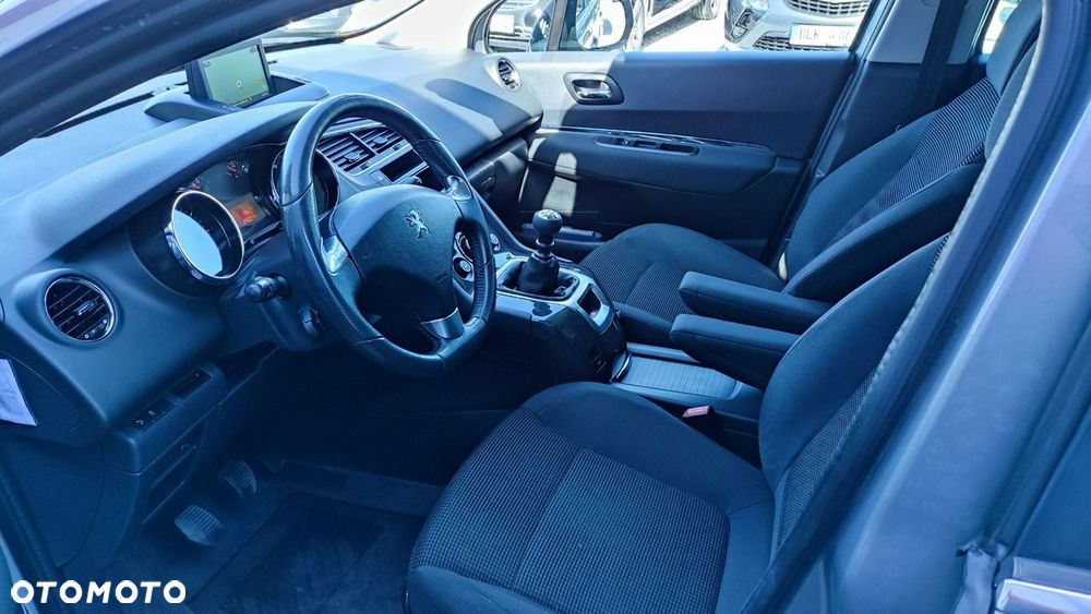 Peugeot 5008 - 6