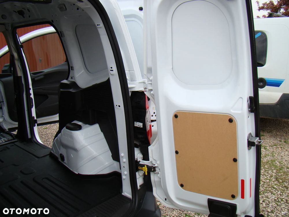 Ford TRANSIT COURIER - 18