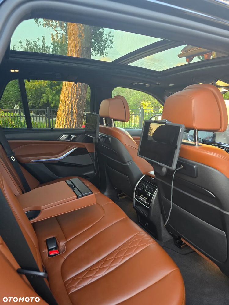 BMW X5 M M50d - 24