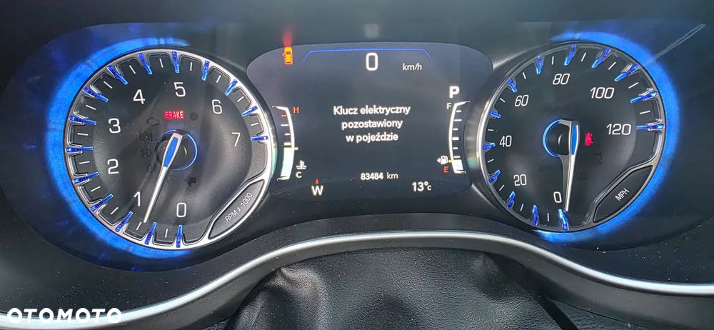 Chrysler Pacifica - 16