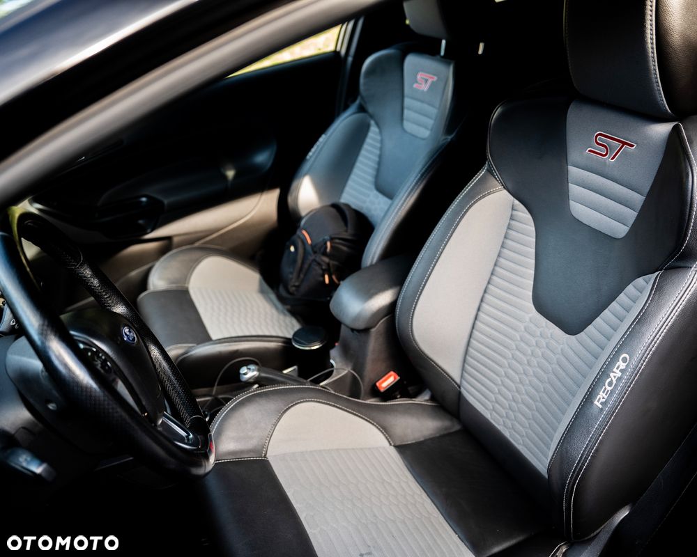 Ford Fiesta ST - 2