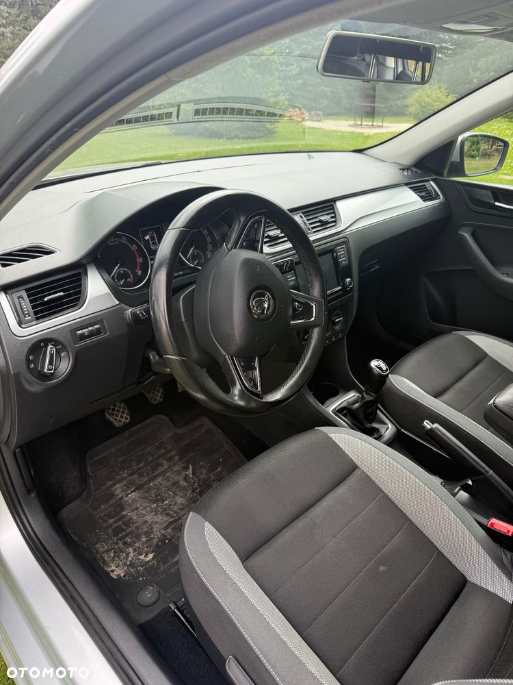 Skoda RAPID - 16