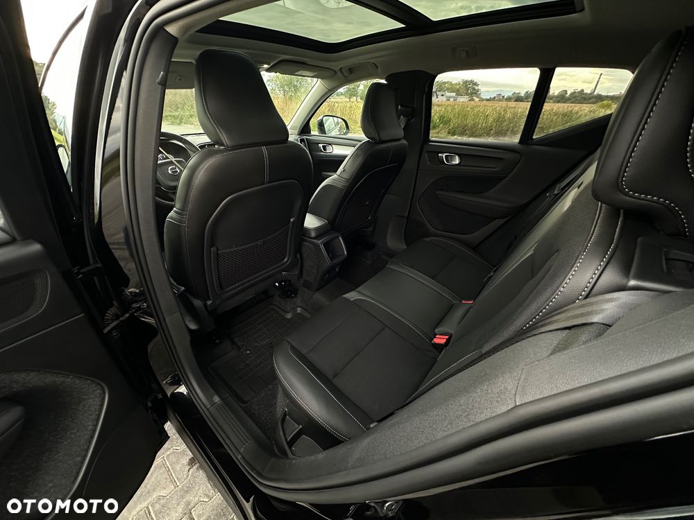 Volvo XC 40 T5 AWD Geartronic Momentum - 21