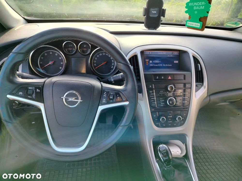 Opel Astra 1.4 ecoFLEX - 9