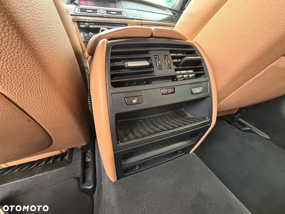BMW Seria 7 740d xDrive - 15