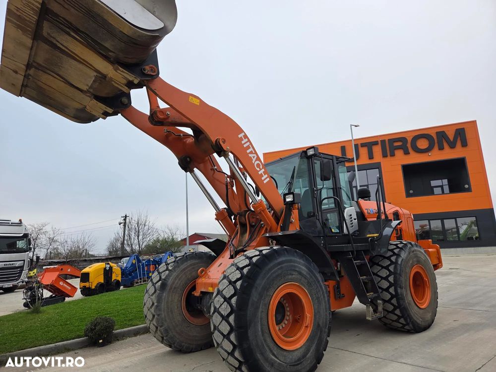 Hitachi EX DEMO, 2024, 454 ore, cupa 5mc, Masa operationala 28t, Anv BRIDGESTONE 95% ok, FARA AD BLUE, Inaltimea incarcare 4,4m, prousa in JAPONIA, posibilietate leasing 5 ani cu rata 16.500 lei lunar, PROMOTIE 177.900 EUR+Tva - 30