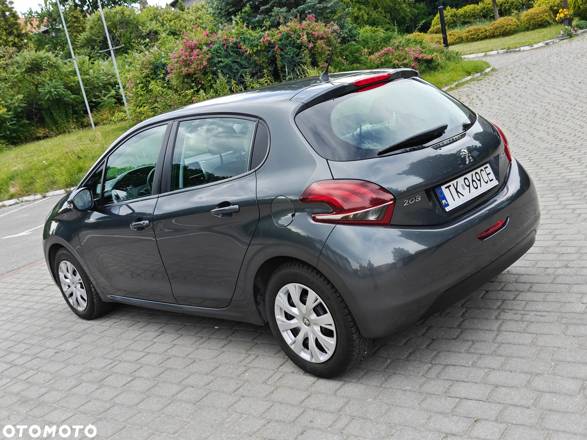 Peugeot 208 1.2 PureTech GPF Allure S&S - 13