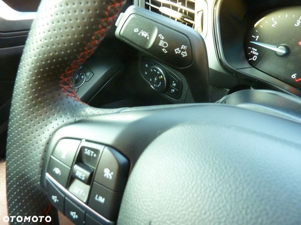 Ford Focus - 27