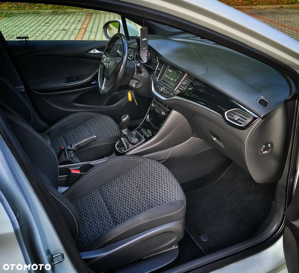 Opel Astra - 11