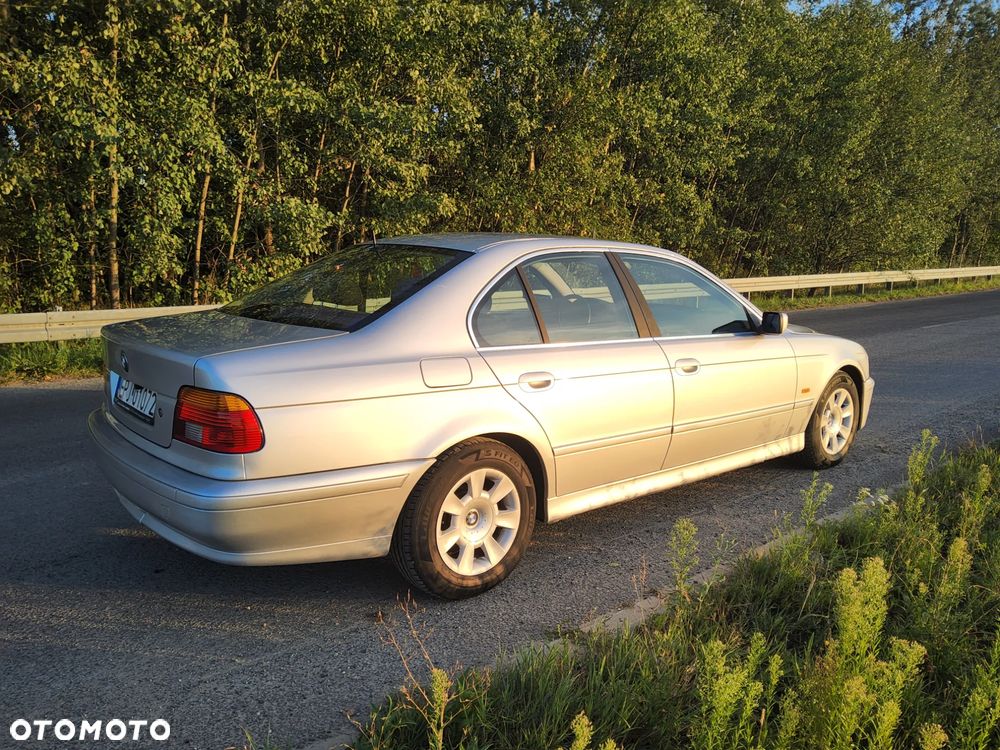 BMW Seria 5 520d - 10