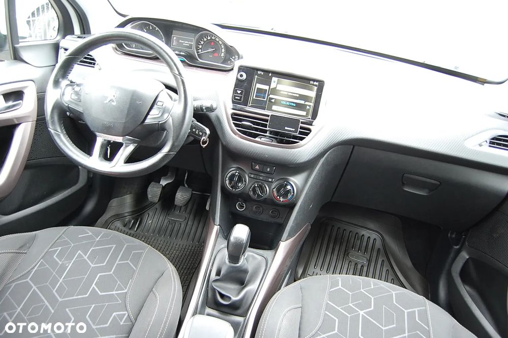 Peugeot 2008 - 25