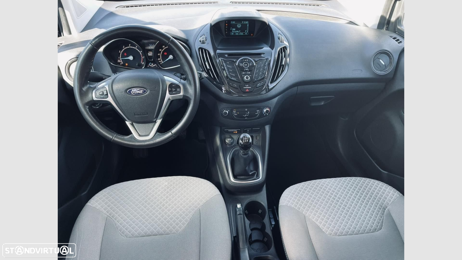 Ford Tourneo Courier 1.0 EcoBoost Titanium - 6