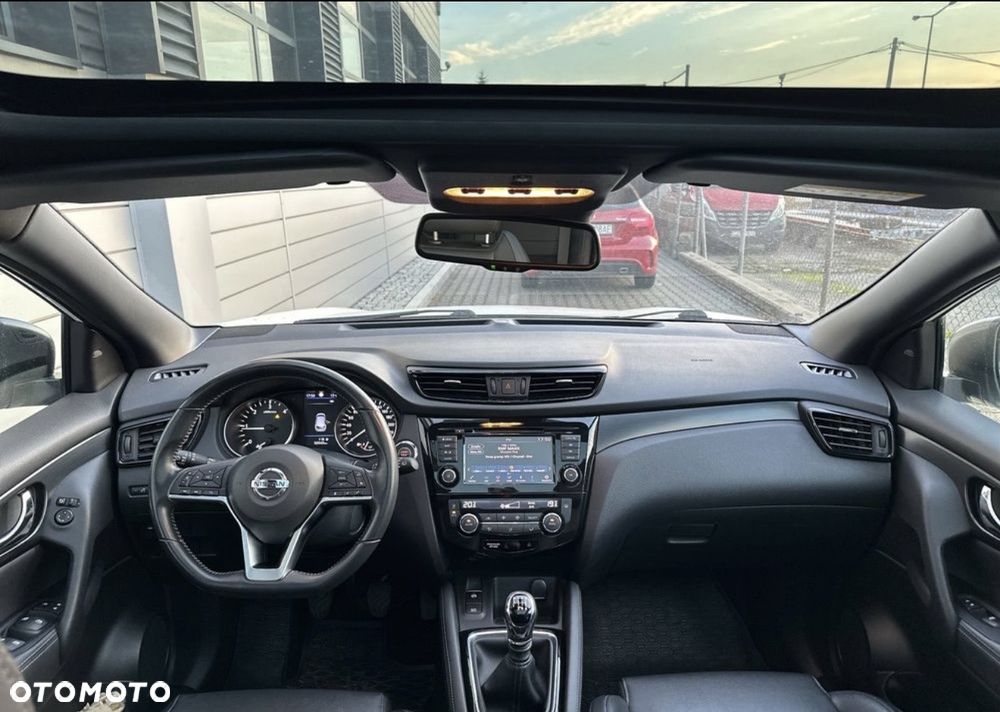 Nissan Qashqai 1.5 dCi N-TEC - 9