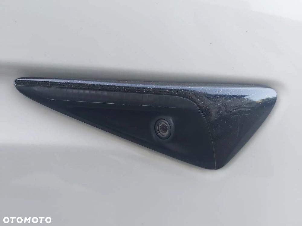 Tesla Model X Long Range Plus - 22