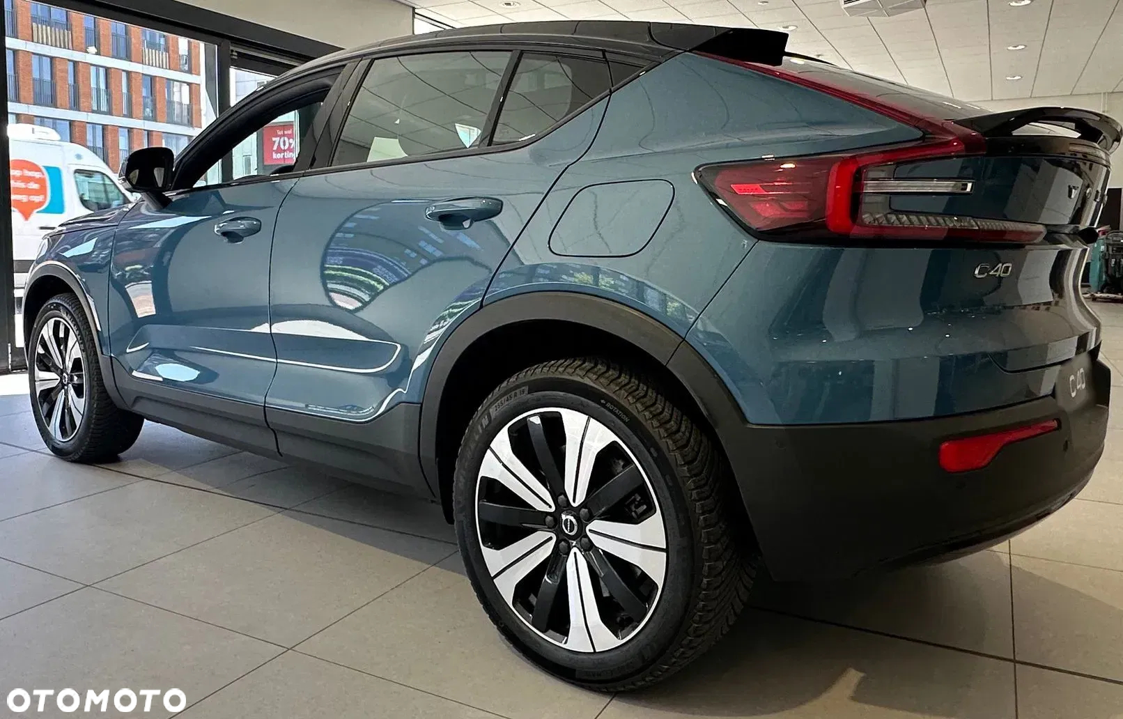 Volvo C40 - 4
