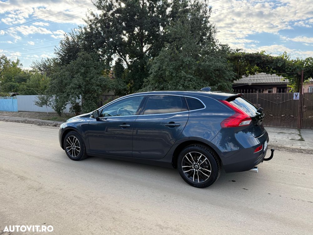 Volvo V40 D2 Inscription - 3
