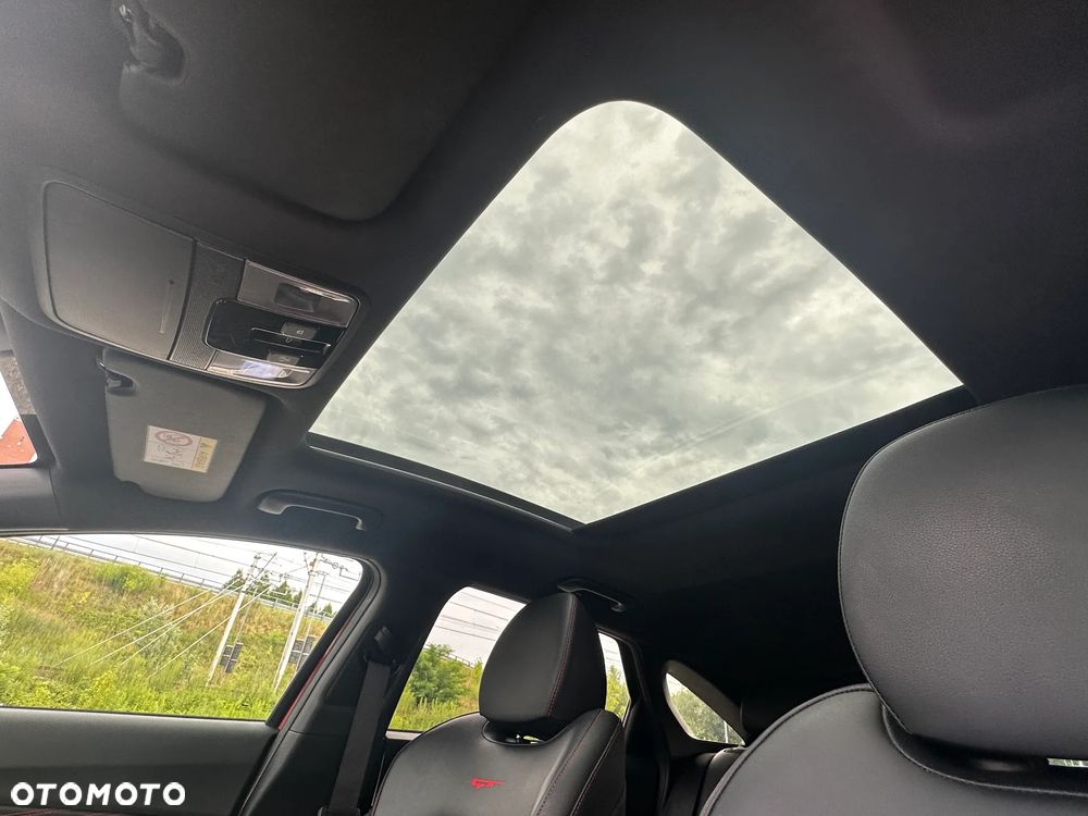 Kia ProCeed 1.6 T-GDI GT DCT - 32