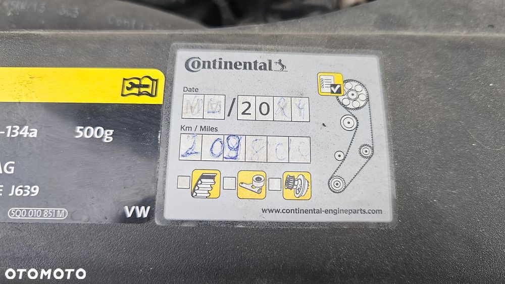 Volkswagen Golf 1.6 TDI DPF BlueMotion - 19