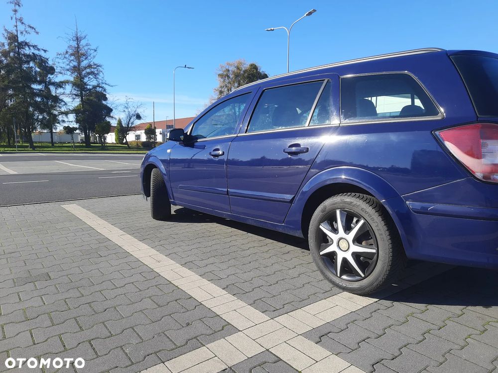 Opel Astra 1.6 Enjoy - 12