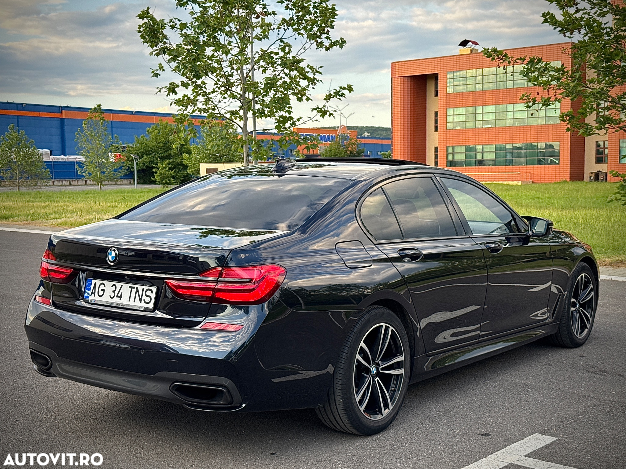 BMW Seria 7 740d xDrive - 34