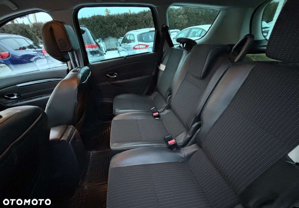 Renault Scenic - 13