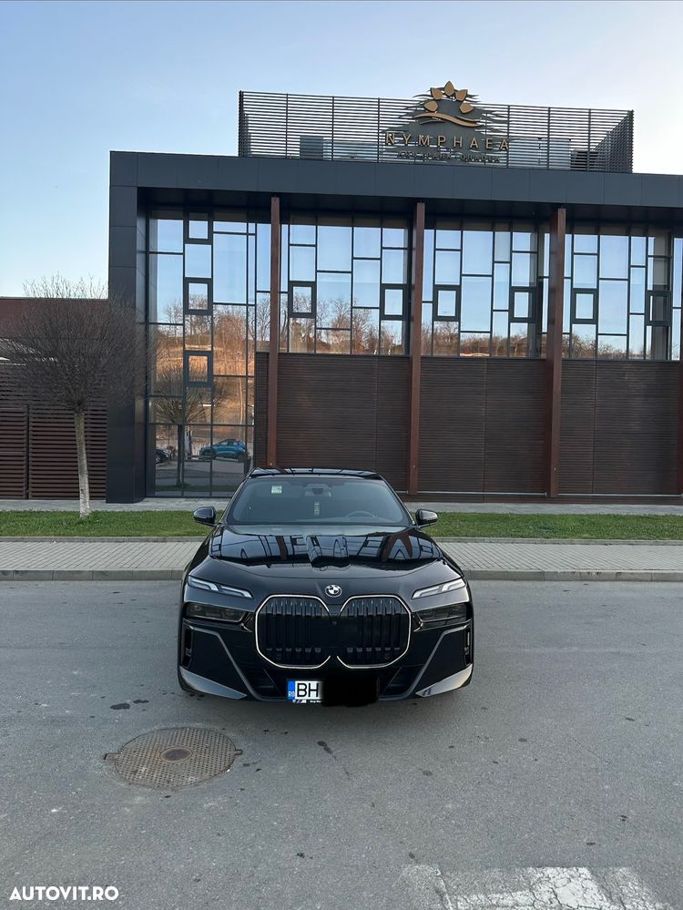 BMW Seria 7 - 28