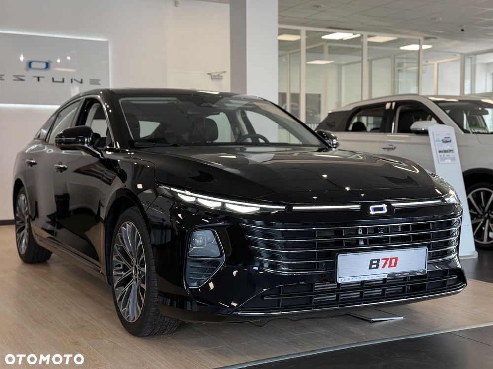 Bestune B70 2.0T Elegance - 1