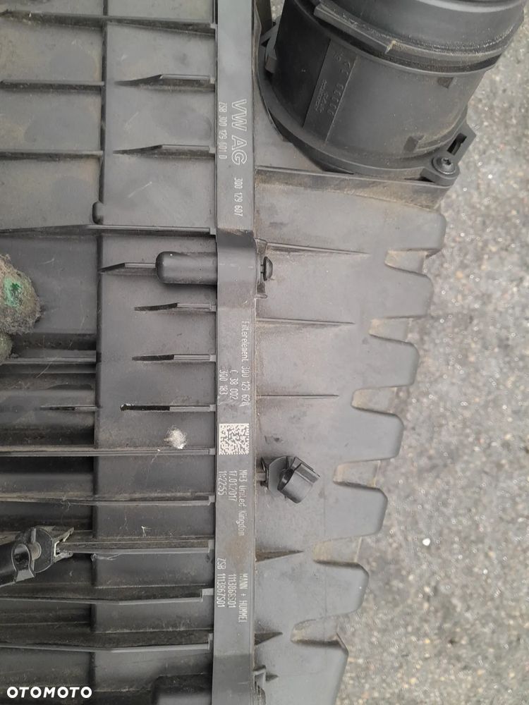 Obudowa filtra powietrza z przepływomierzem Volkswagen Tiguan II 2 4x4 !! R-Line 3Q0129607 - 2