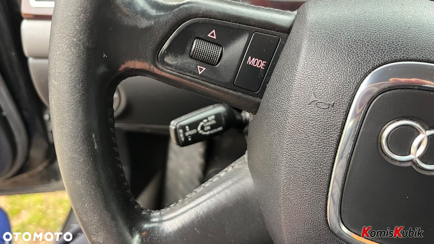 Audi A8 - 9