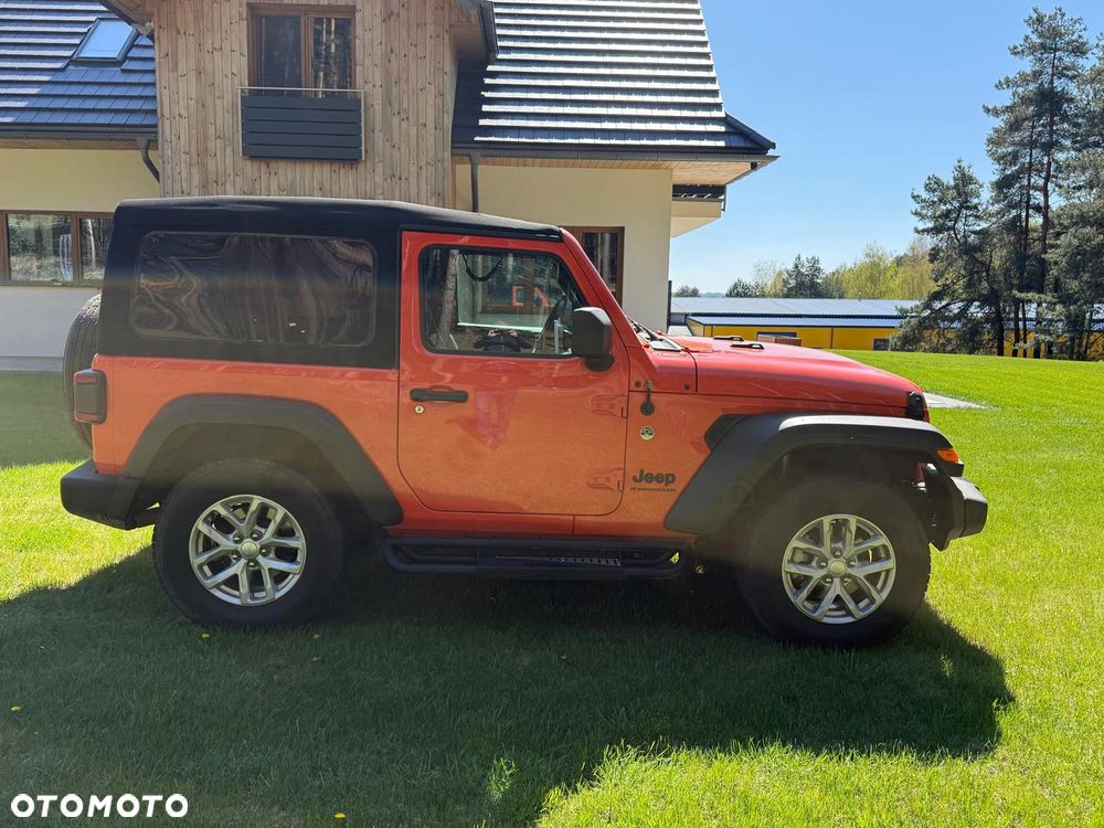 Jeep Wrangler - 3