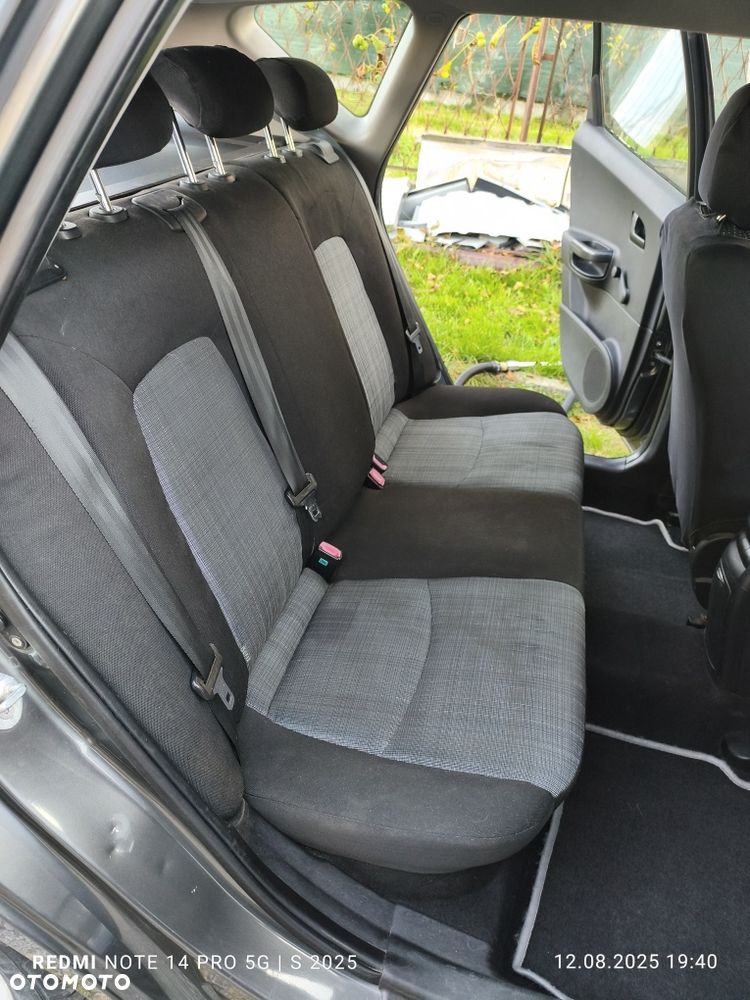 Kia Ceed - 7