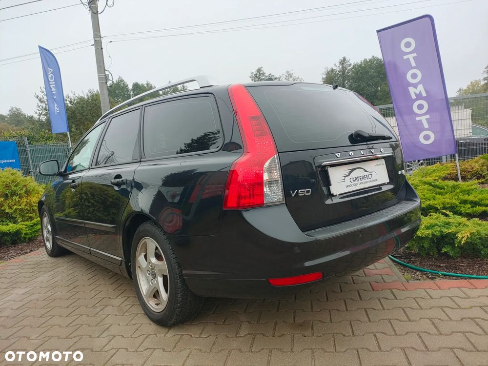 Volvo V50 D2 Momentum - 14