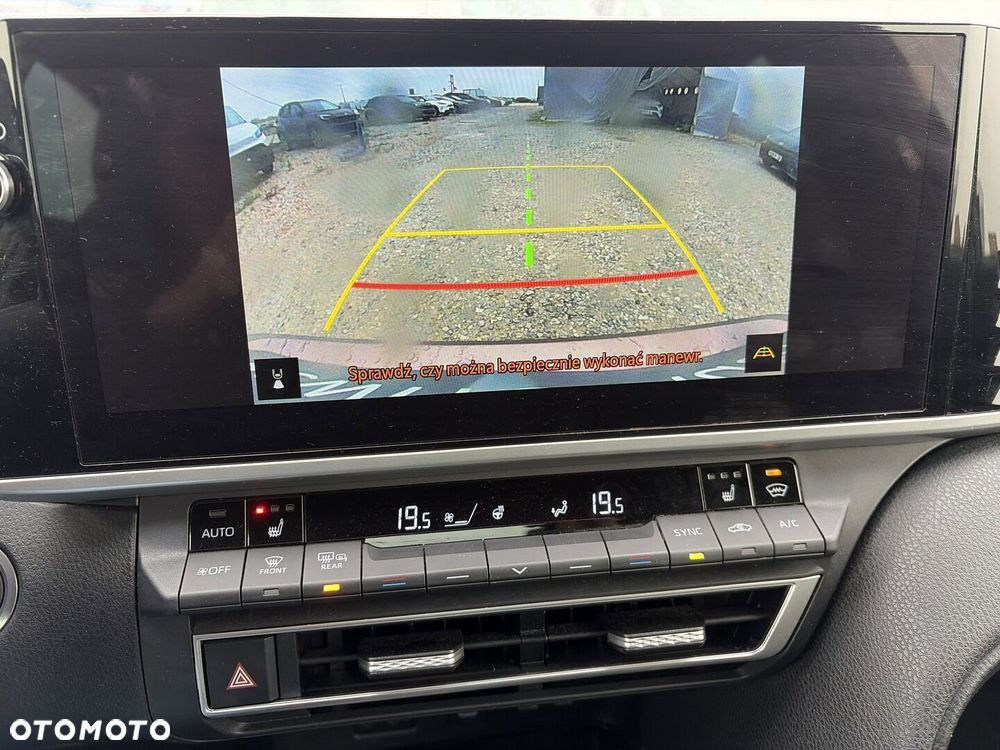 Toyota Camry - 20