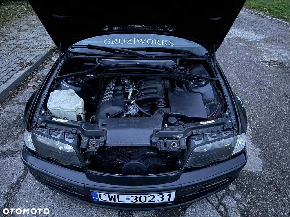 BMW Seria 3 320i Touring - 8