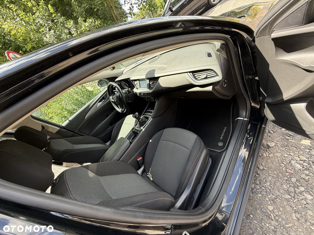 Opel Insignia - 8