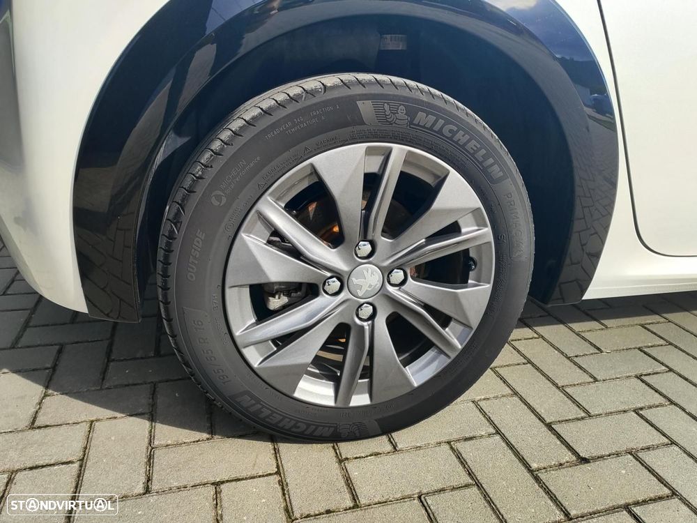 Peugeot e-208 50 kWh Active - 11
