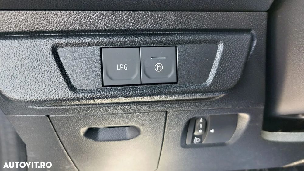 Dacia Sandero Stepway ECO-G 100 MT6 Expression - 12