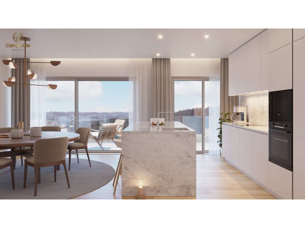 Apartamento T3 com varandas e estacionamento em Campolide, Lisboa - Grande imagem: 2/13