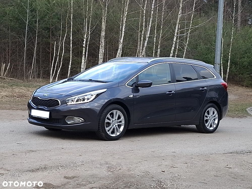 Kia Ceed 1.6 GDI ISG Platinum Edition - 1
