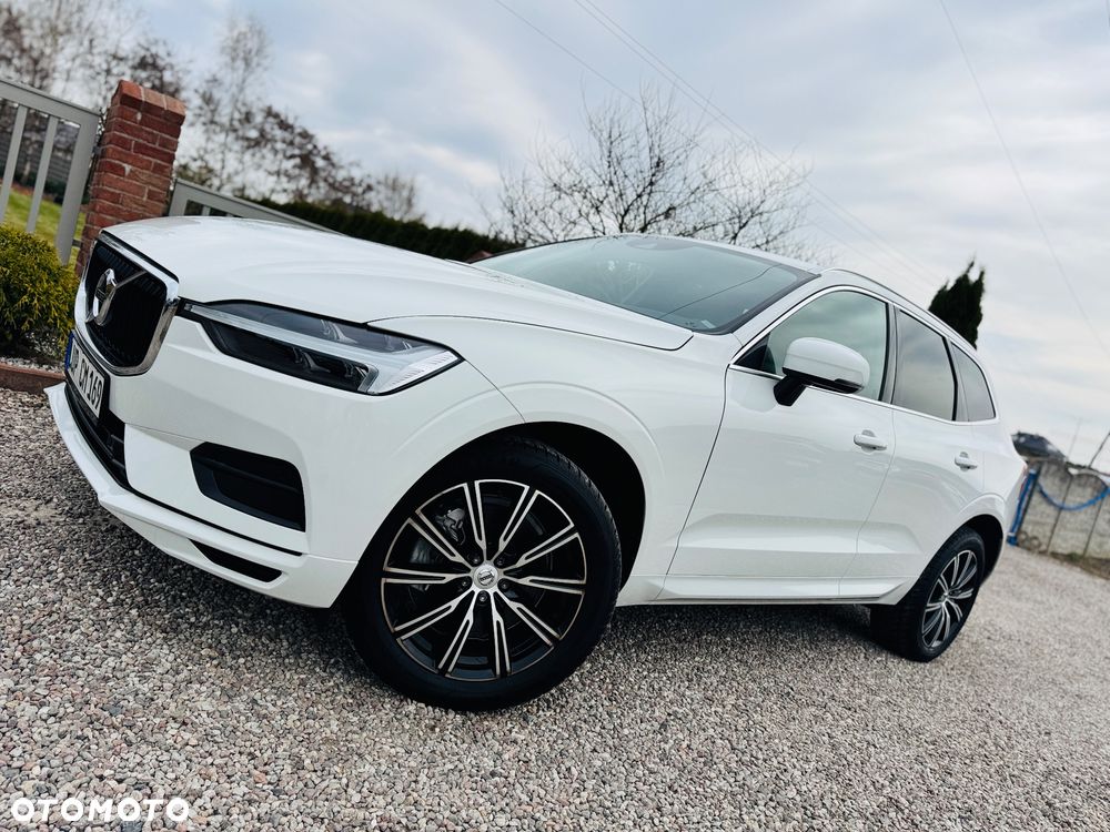 Volvo XC 60 B4 D AWD Geartronic Momentum Pro - 31