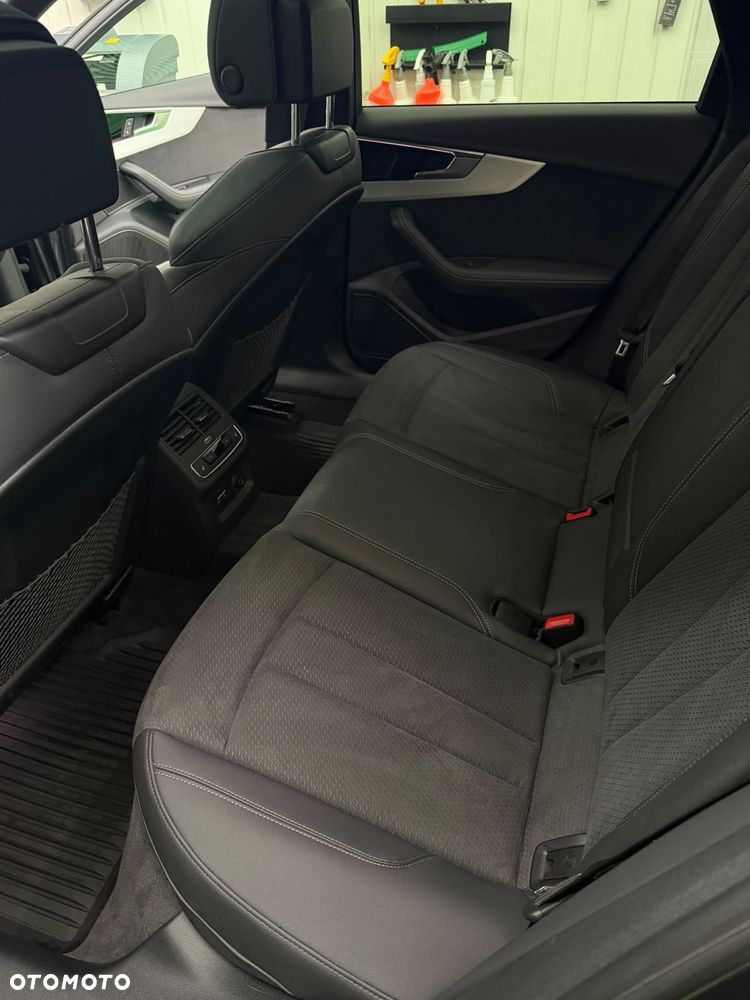Audi A4 Limousine - 10