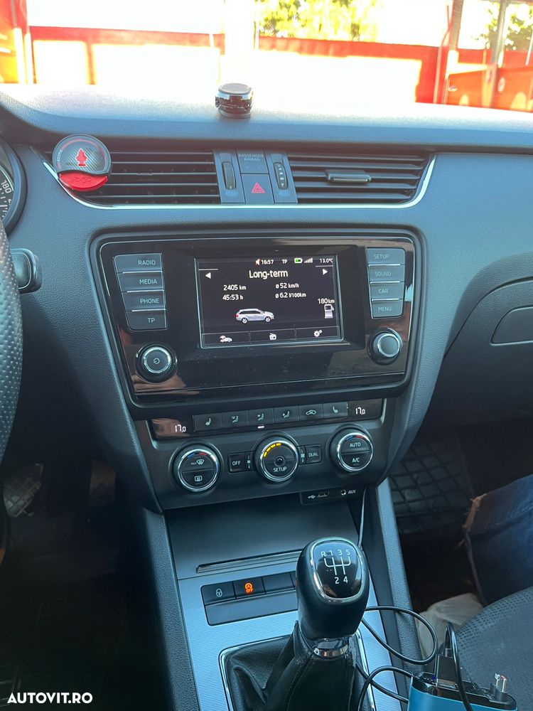 Skoda Octavia 1.6 TDI ELEGANCE - 3