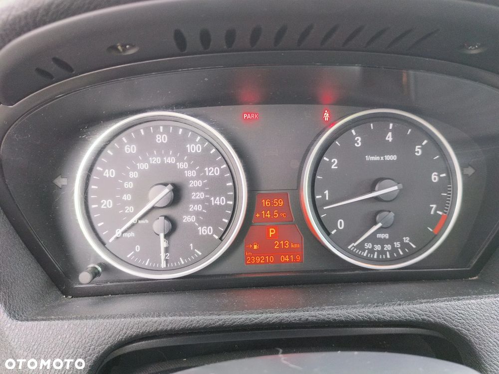 BMW X5 xDrive50i - 5