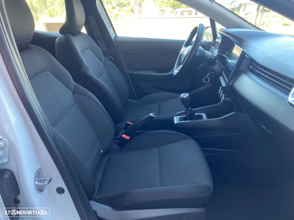 Renault Clio TCe 100 BUSINESS EDITION - 30