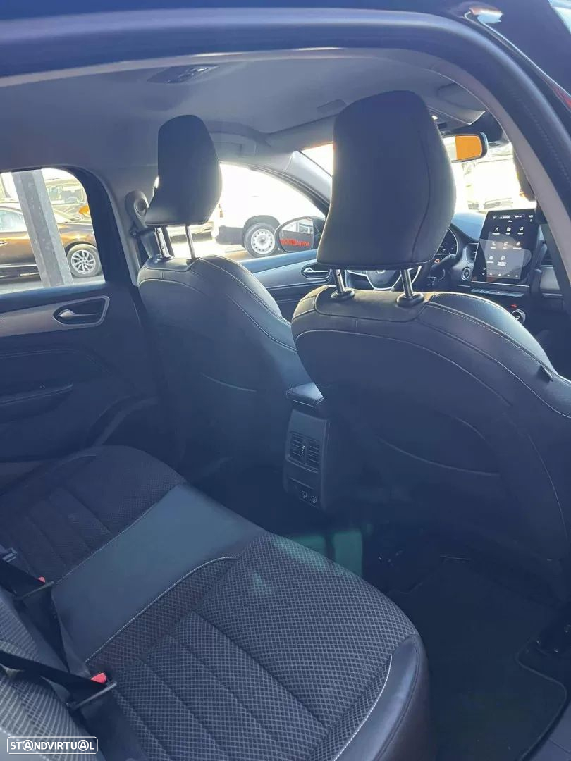 Renault Arkana 1.3 TCe Techno EDC - 24