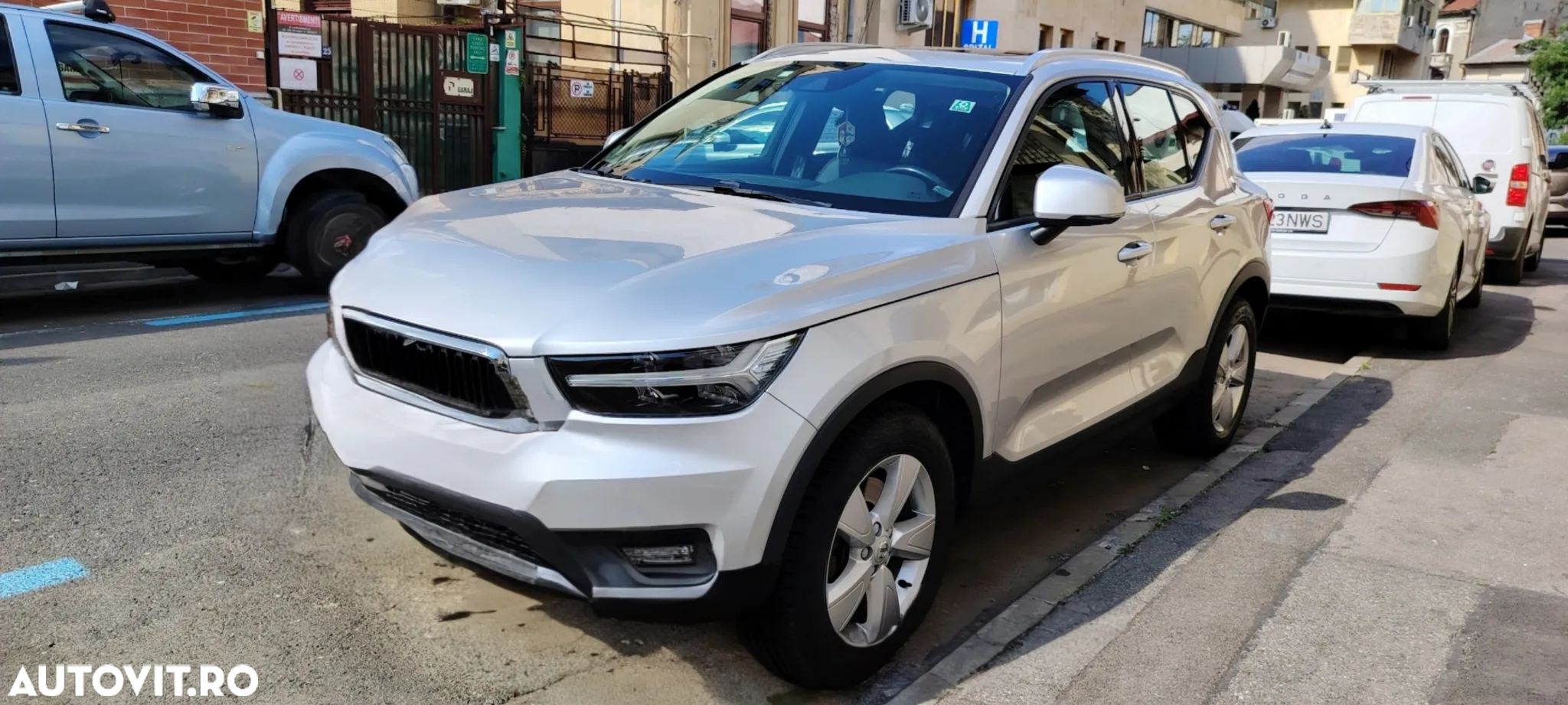 Volvo XC 40 D4 AWD Momentum Pro - 2