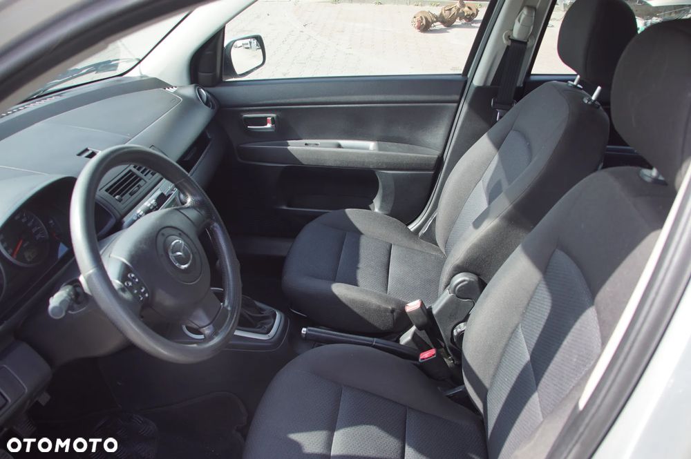 Auto na części - Mazda 2 DY Lift 1.4 CITD 67 KM F6JA 2N1R-7F096-AB 2006R Silnik Skrzynia Drzwi Szyba Lusterko Maska Klapa Lampa Zderzak Deska Kokpit Sterownik Moduł - 10
